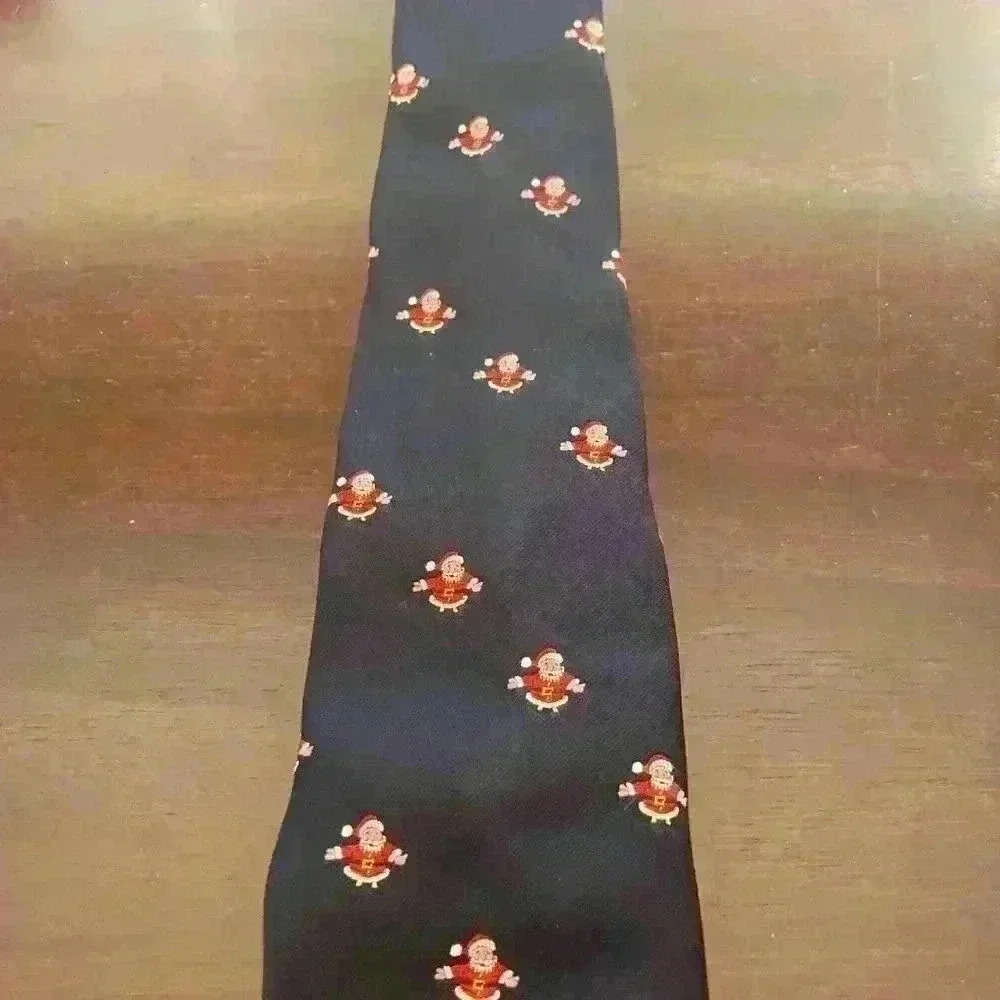 Santa Claus Christmas Holiday Tie Pristine condition - Picture 3 of 5